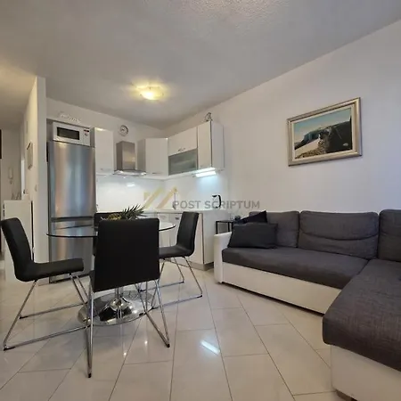Daire Luxury Near And Old Town Split